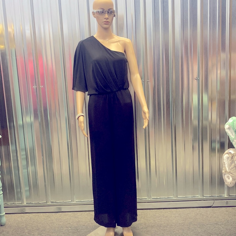 BCBG one shoulder pant suit